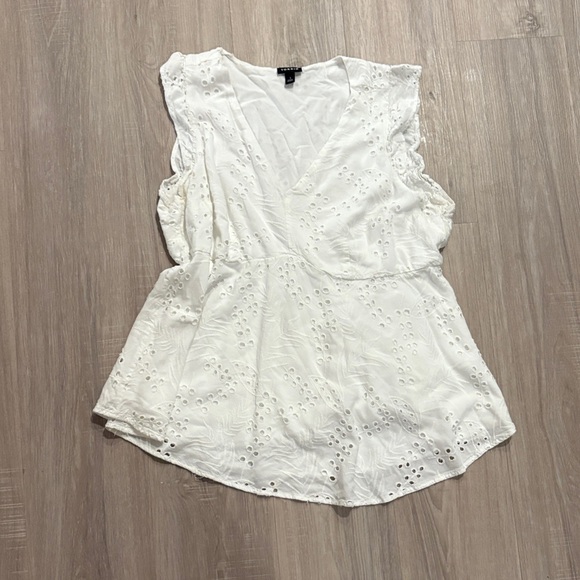torrid Tops - Torrid White Eyelet Sleeveless Top